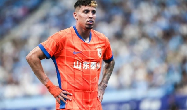 泰山对国安的首发很好预测，石柯和史松宸替换郑铮和彭啸就行了？